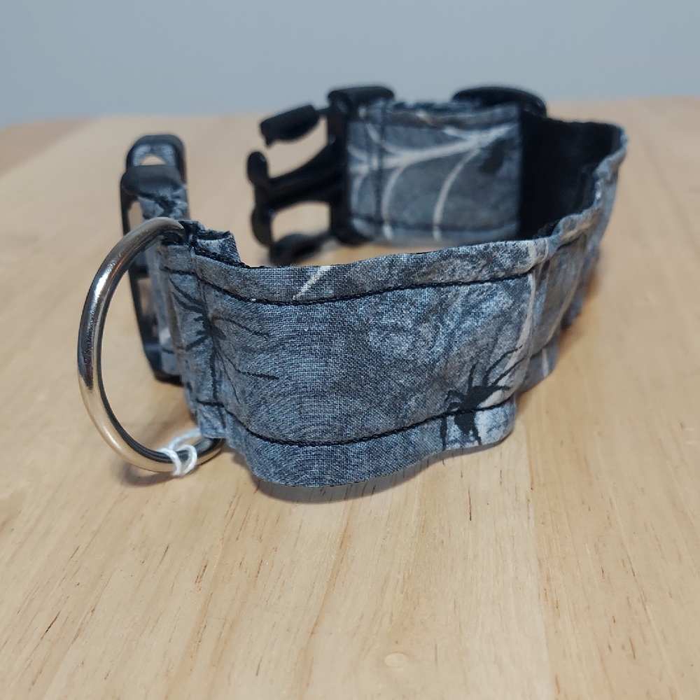 Halloween Spiders & Spiderwebs Gray Dog Quick Release Collar - Adjusts To 12/13"